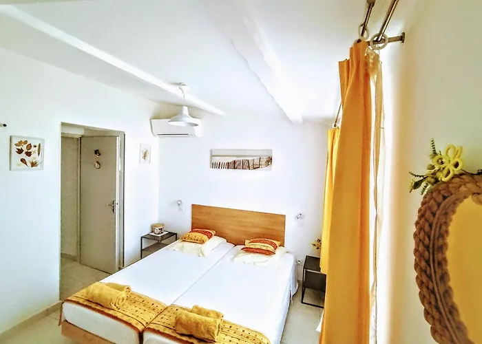 Les Volets Bleus Le Grau-dʼAgde